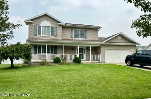 414 School Side Drive, Throop in Throop