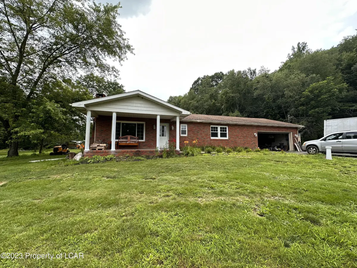 131 James Lane, Falls in Falls