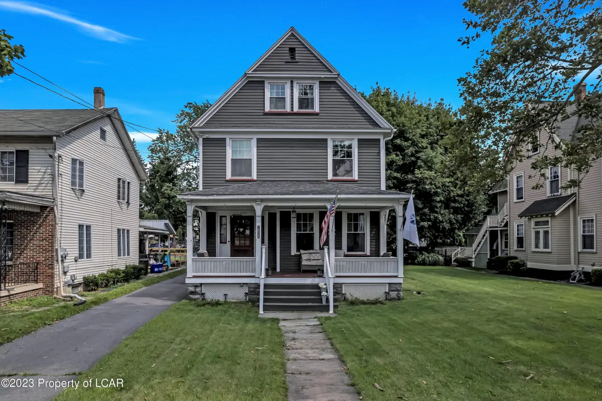 1628 Sanderson Avenue, Scranton in Scranton