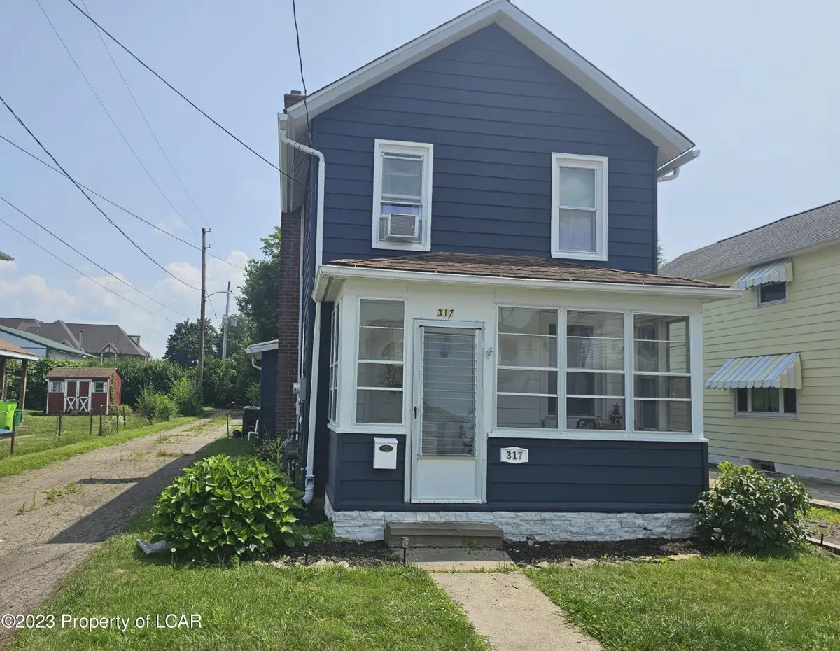 317 Fremont Street, West Pittston in West Pittston
