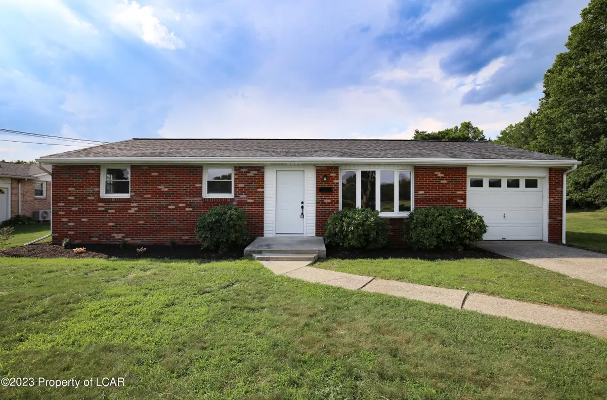 1031 E 10th Street, Berwick in Berwick