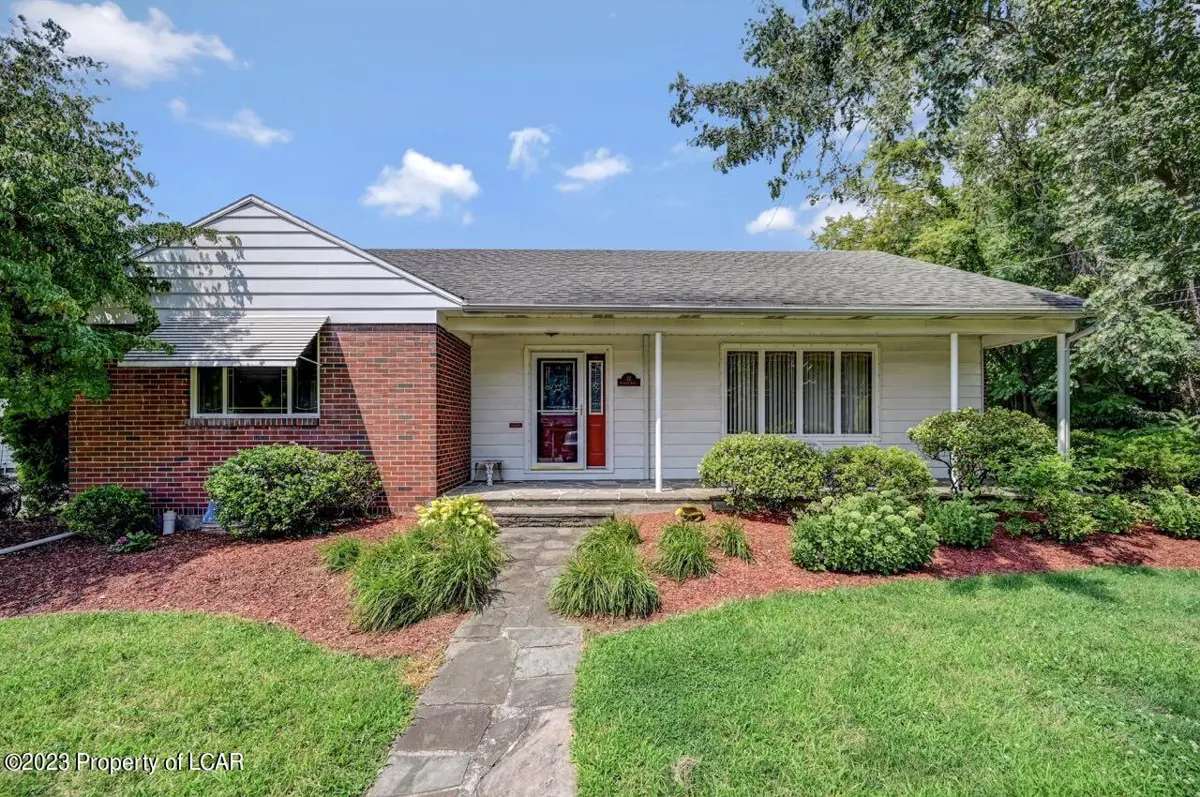 27 Orchard Avenue, West Nanticoke in West Nanticoke