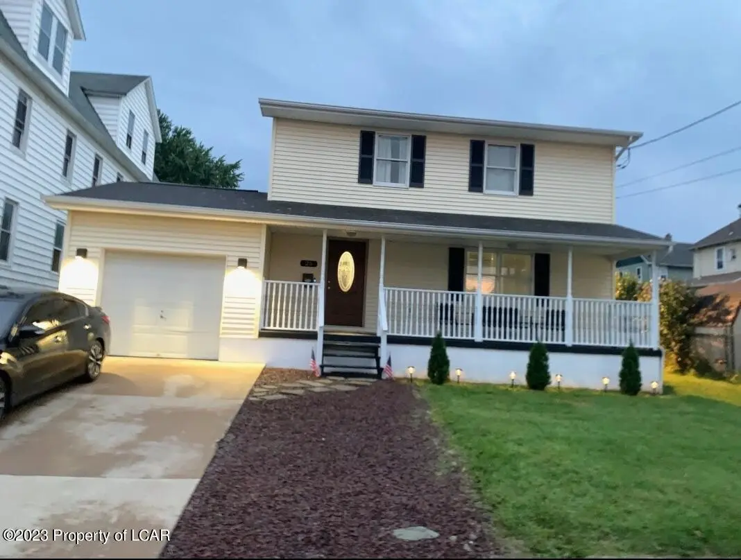 25 Cliff Street, Pittston in Pittston