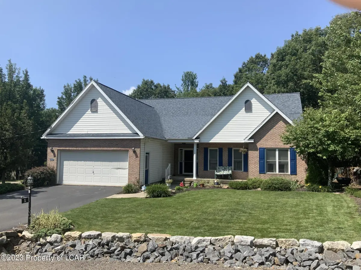 1 Pinewood Circle, Hazleton in Hazleton