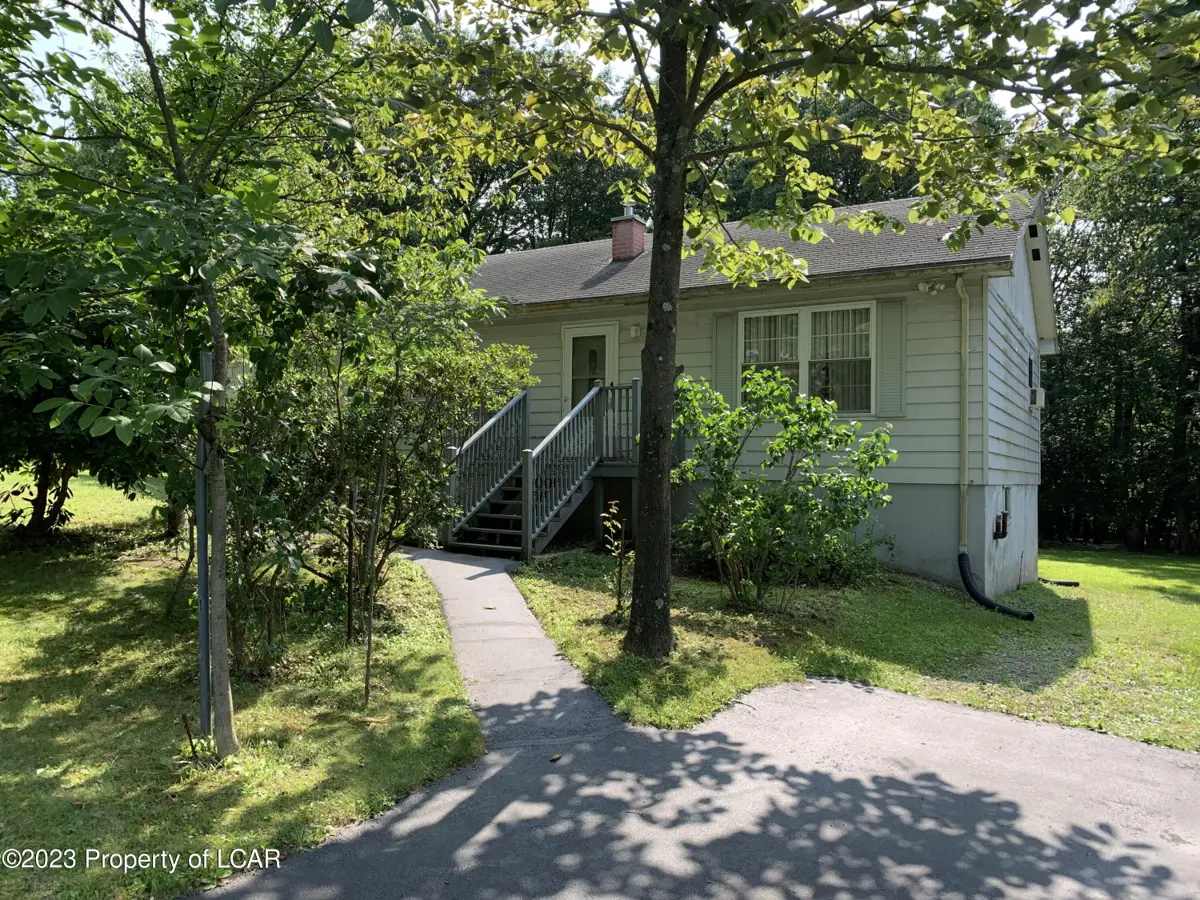 20 E Hi Tor Drive, Freeland in Freeland