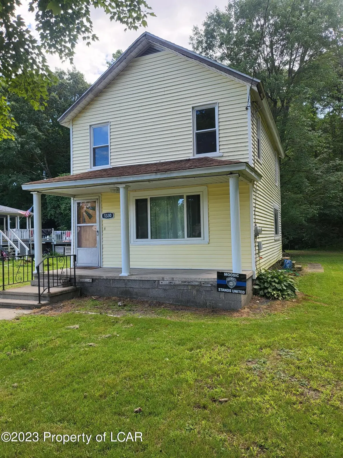 1330 Springbrook Avenue, Moosic in Moosic