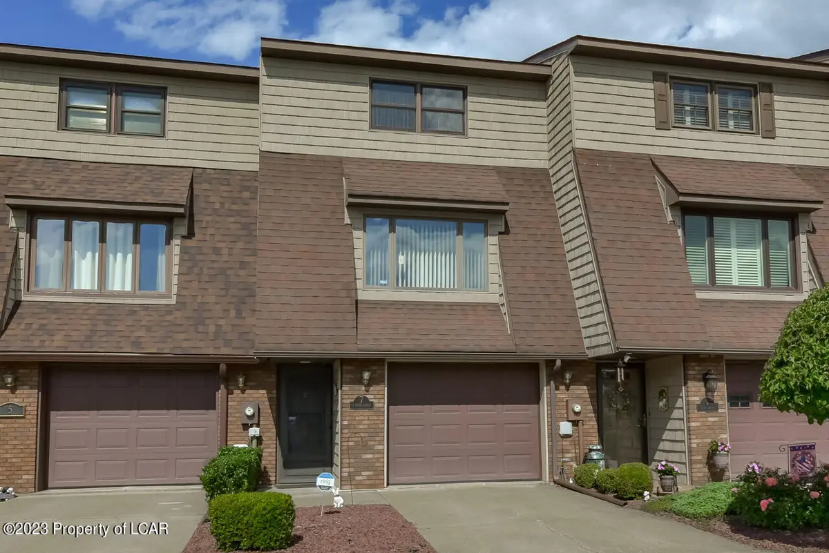 7 Stock Avenue, Swoyersville in Swoyersville