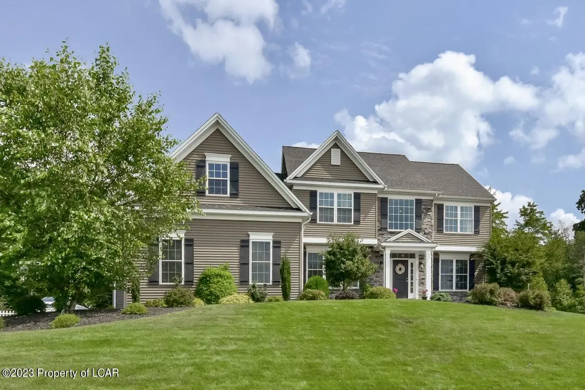 1123 Woodberry Drive, Mountain Top in Mountain Top