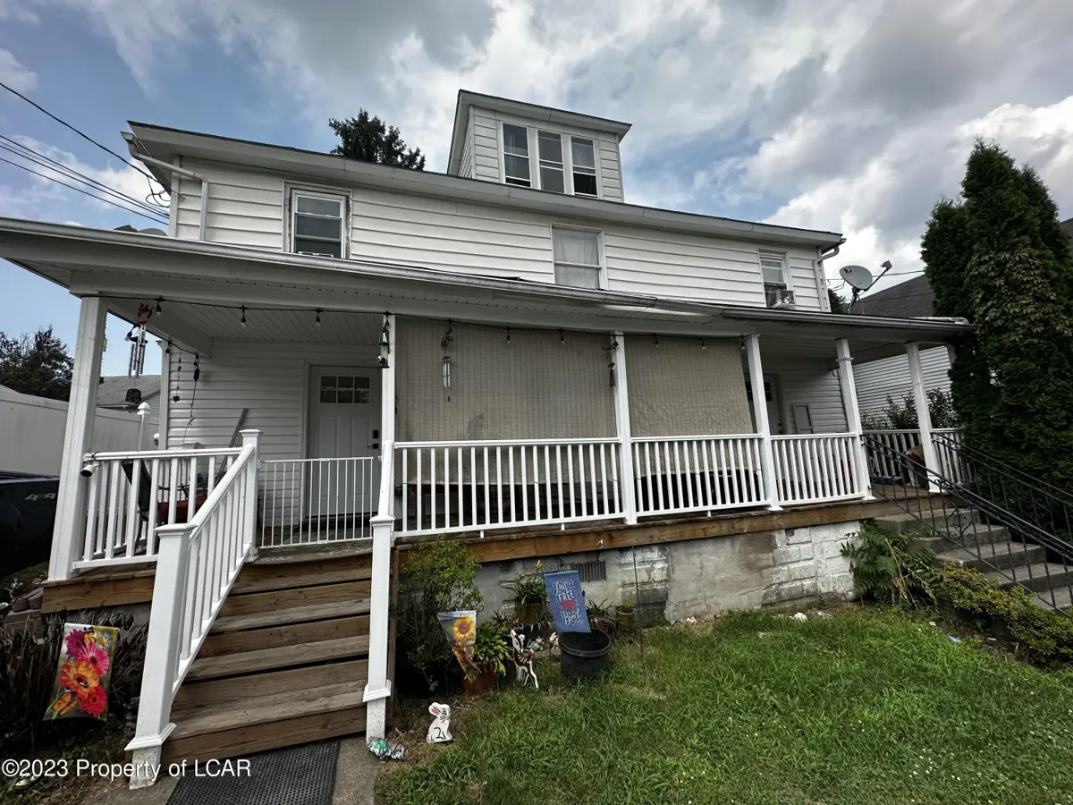 16-18 Crow St, Plains in Plains