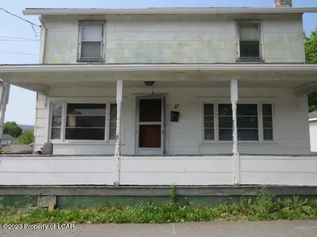 11 Sheridan Street, Plains in Plains
