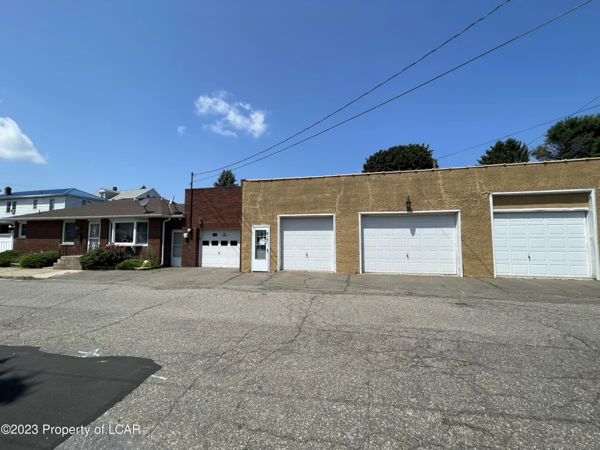 615 E 2nd Street, Hazleton in Hazleton