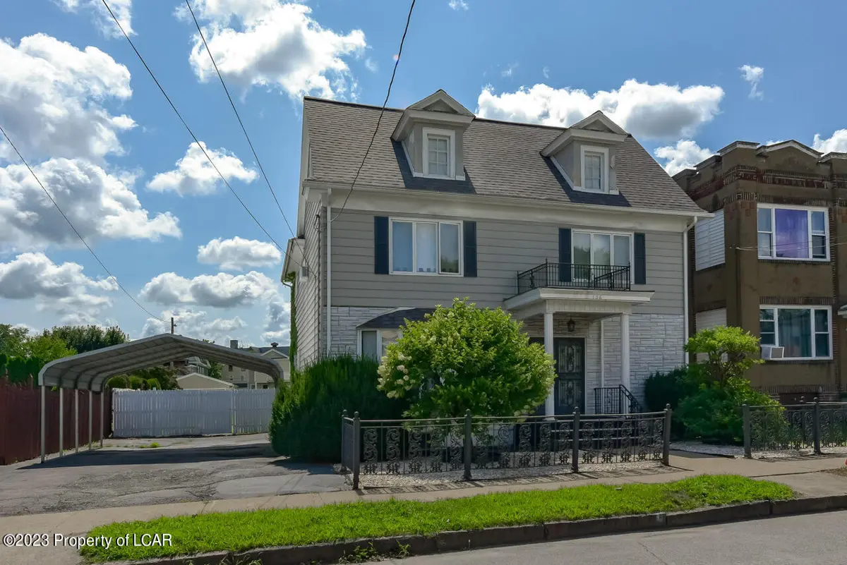 136 Charles Street, Wilkes-Barre in Wilkes-Barre