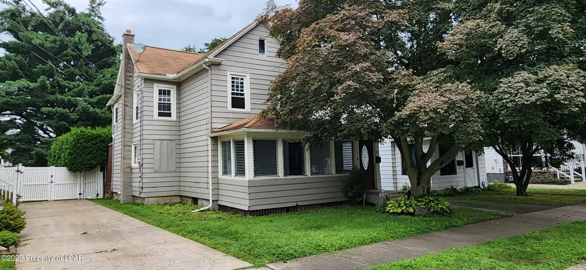 105 Oak Street, Forty Fort in Forty Fort