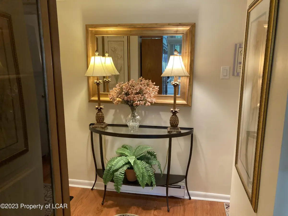 129 Orchard East, Dallas in Dallas