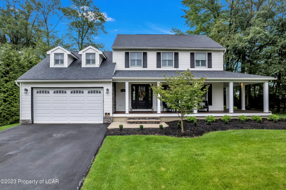 15 Woodcrest Avenue, Mountain Top in Mountain Top