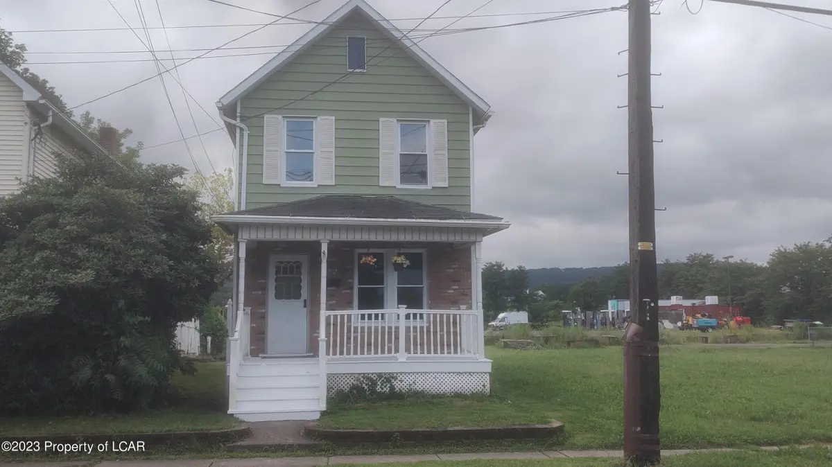 393 N Pennsylvania Avenue, Wilkes-Barre in Wilkes-Barre