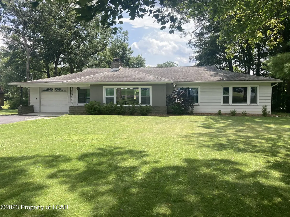 416 Crescent Road, Bear Creek in Bear Creek