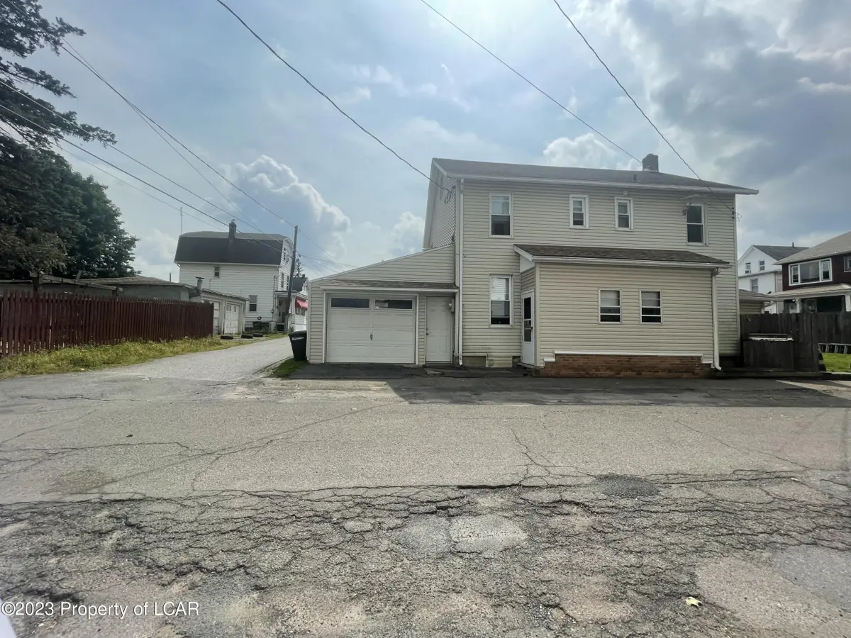 116-118 E Elm Street, Hazleton in Hazleton