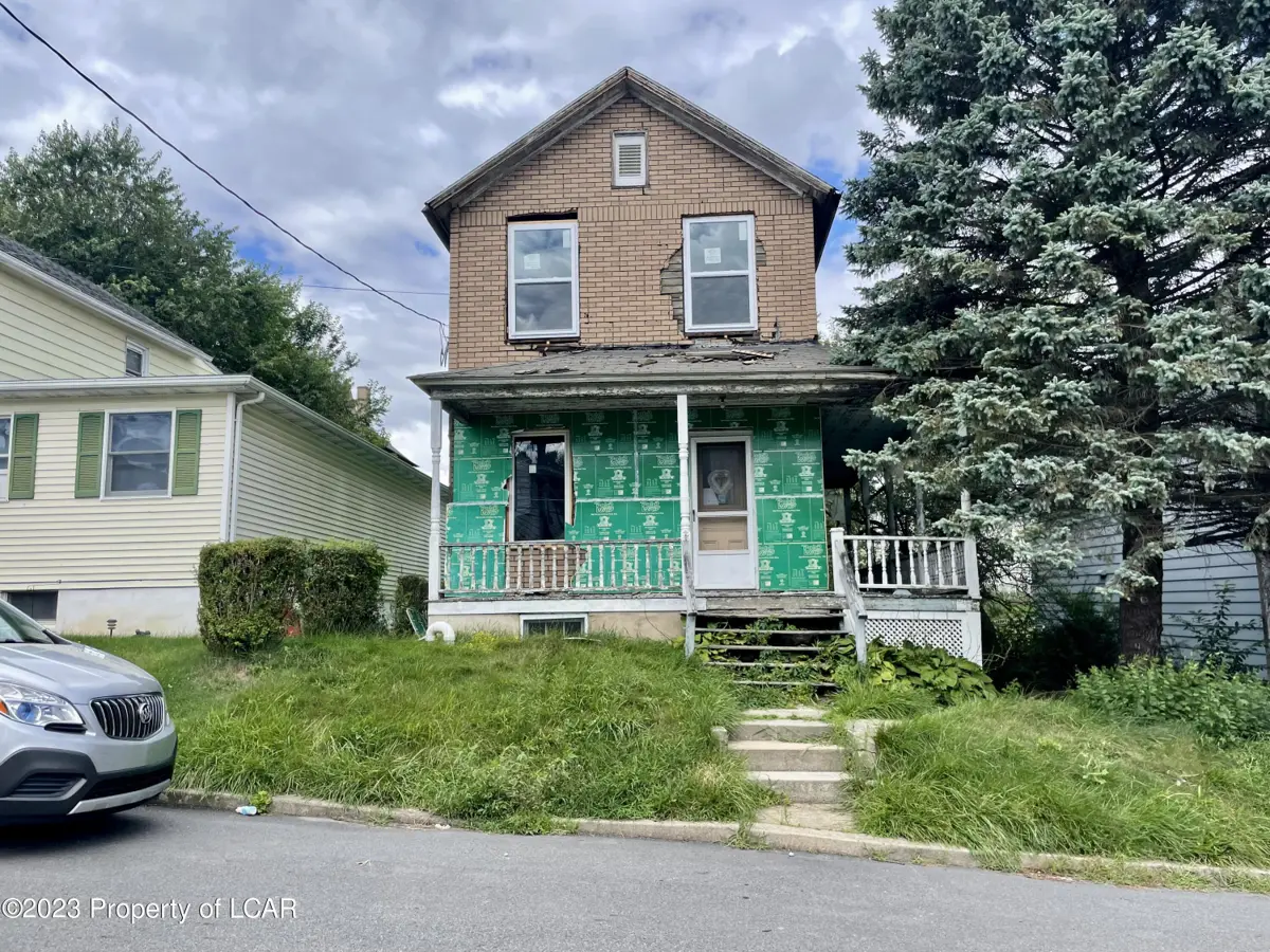 25 4th Street, Larksville in Larksville