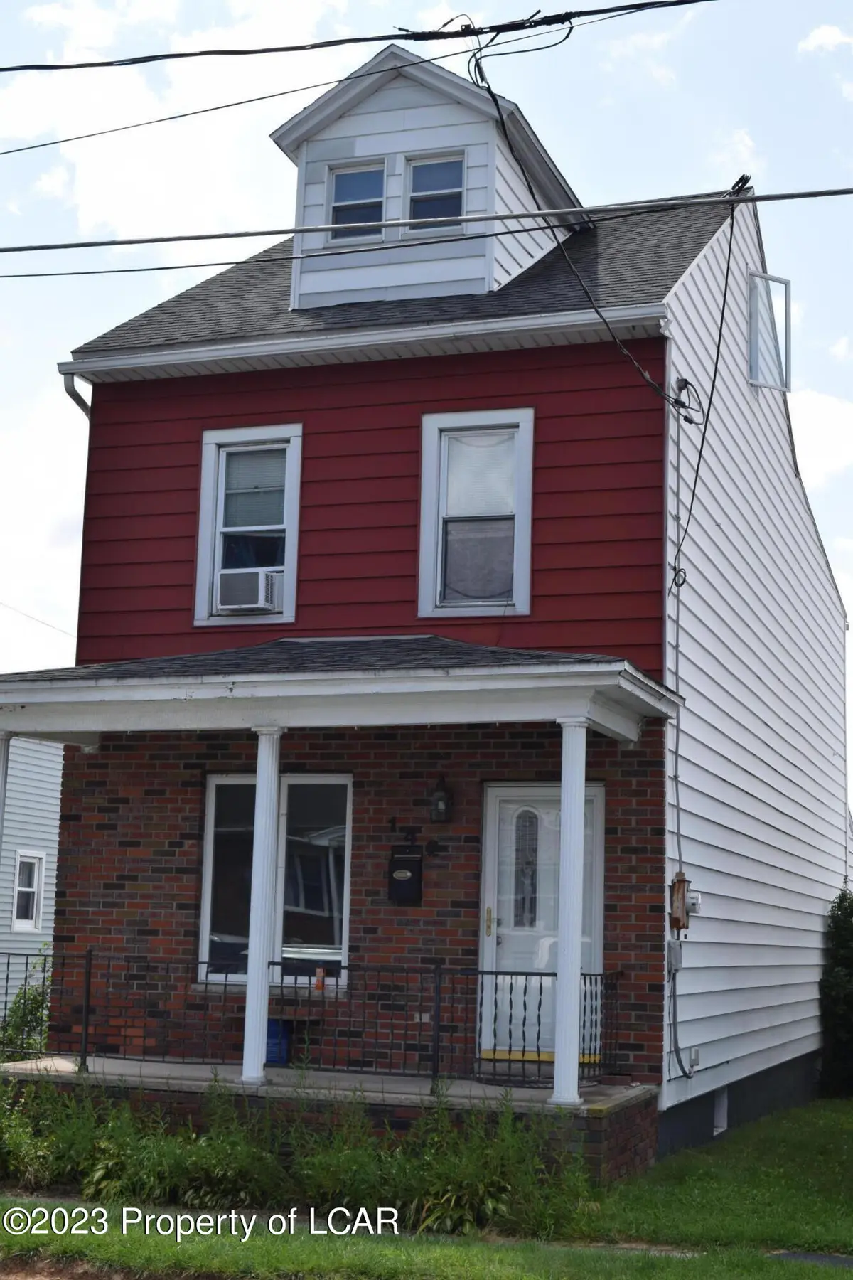 142 S Wylam Street, Frackville in Frackville