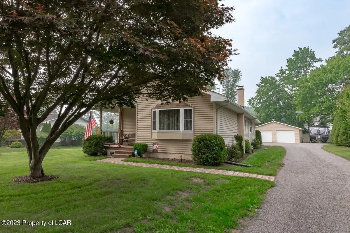 648 Nuangola Road, Mountain Top in Mountain Top