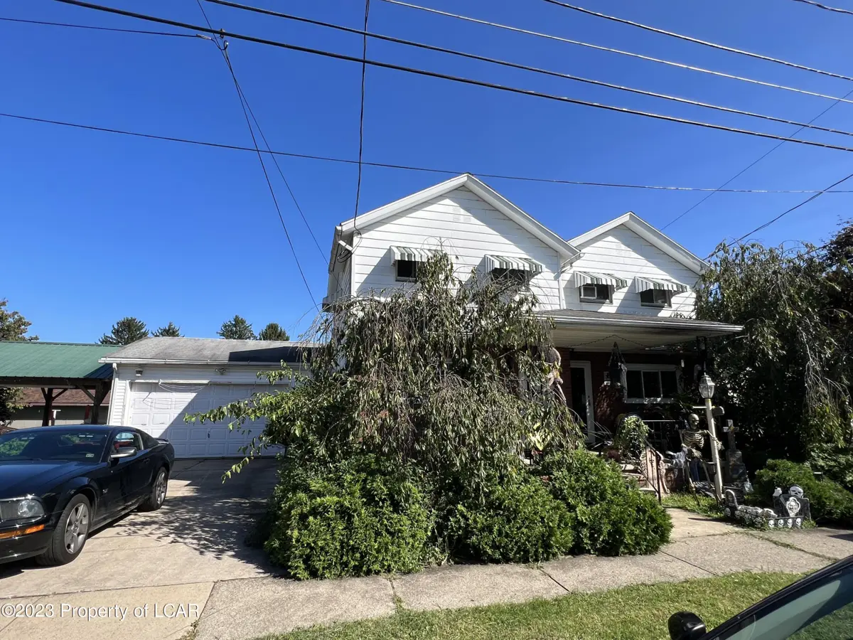 109 Cleveland Street, Wilkes-Barre in Wilkes-Barre