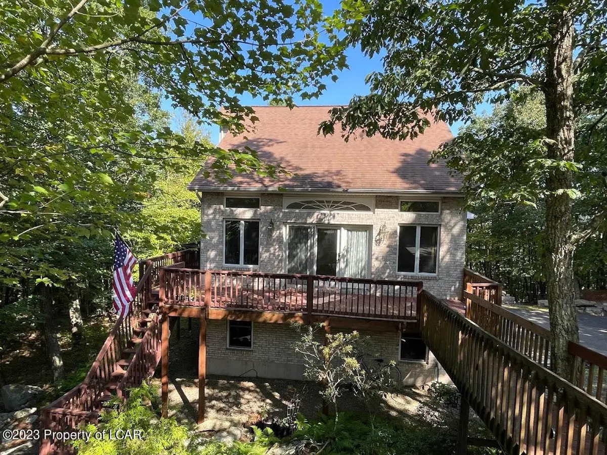 42 Summit Drive, Hazleton in Hazleton