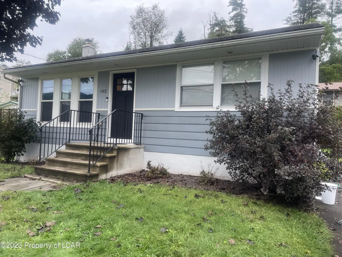 142 Carpenter Road, Harveys Lake in Harveys Lake
