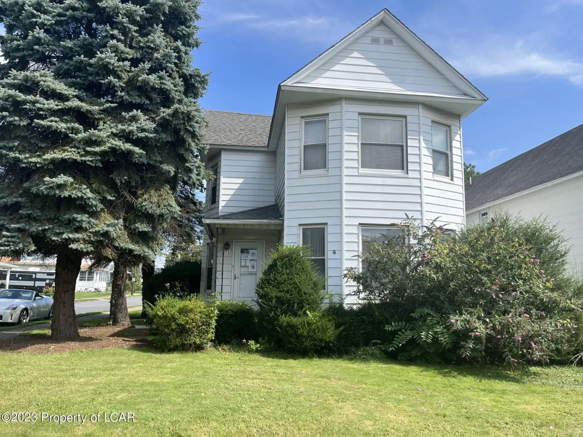 313 W 8th Street, West Wyoming in West Wyoming