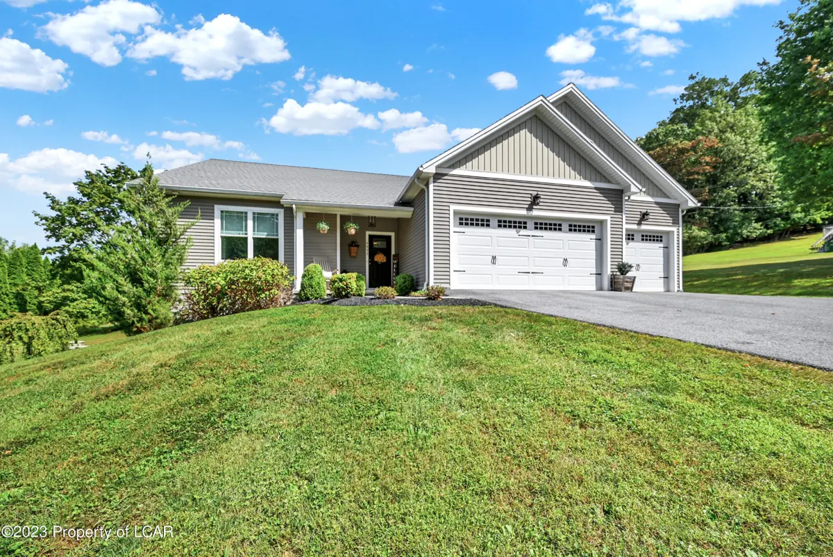 6433 Reynolds Mill Road, Seven Valleys in Seven Valleys