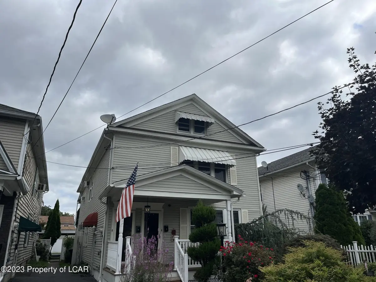 107-109 Maffett Street, Wilkes-Barre in Wilkes-Barre
