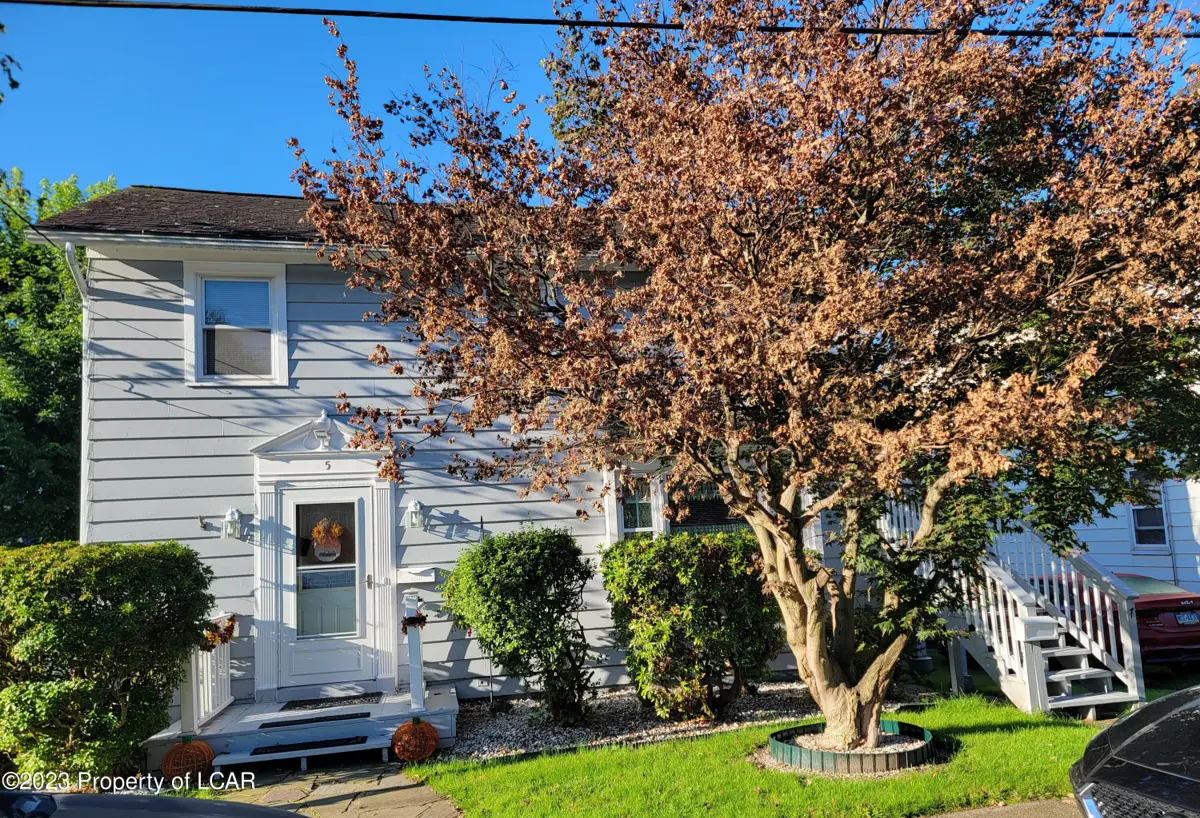 5-7 W Bergh Street, Plains in Plains