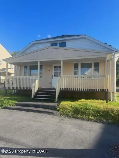 124 E Monroe Street, McAdoo in McAdoo