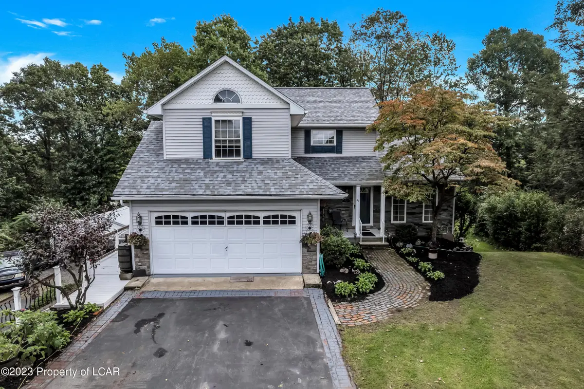 42 Tanya Drive, Hanover Township in Hanover Township