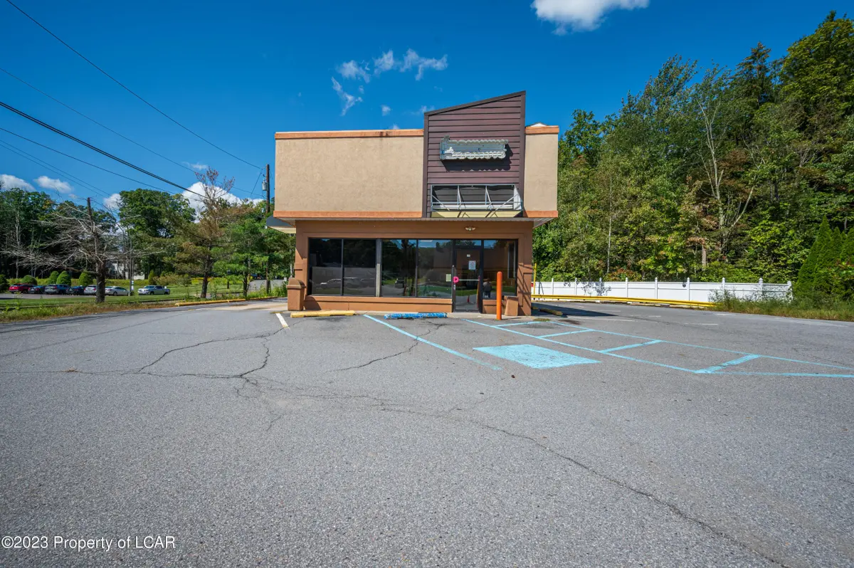 28 N Mountain Boulevard, Mountain Top in Mountain Top