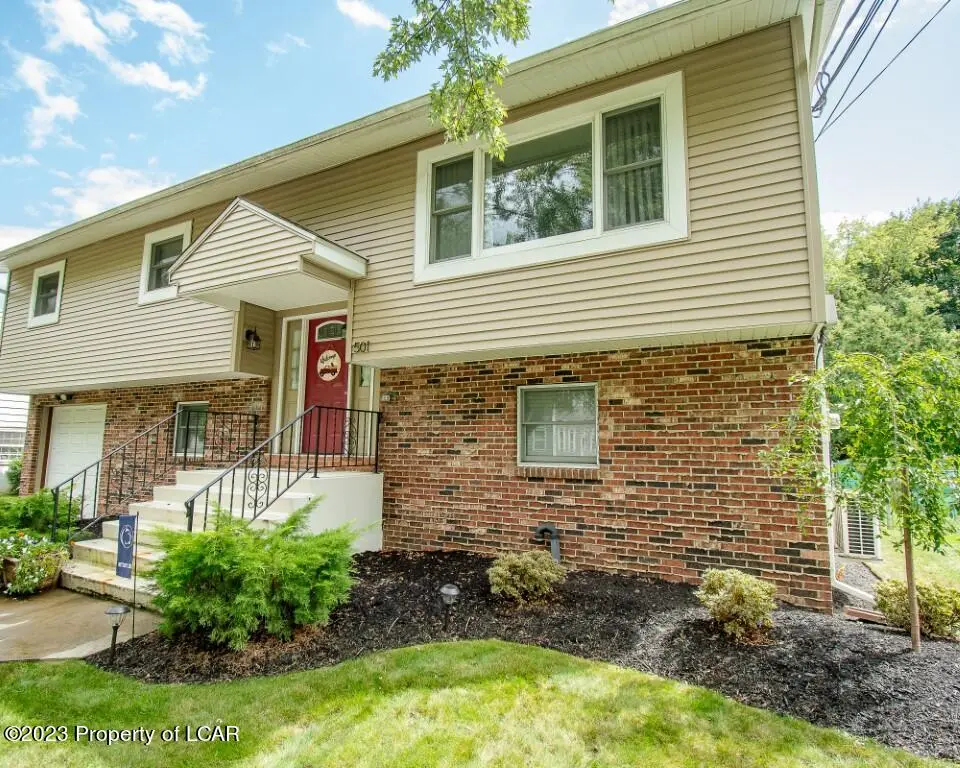 501 N Gates Avenue, Kingston in Kingston