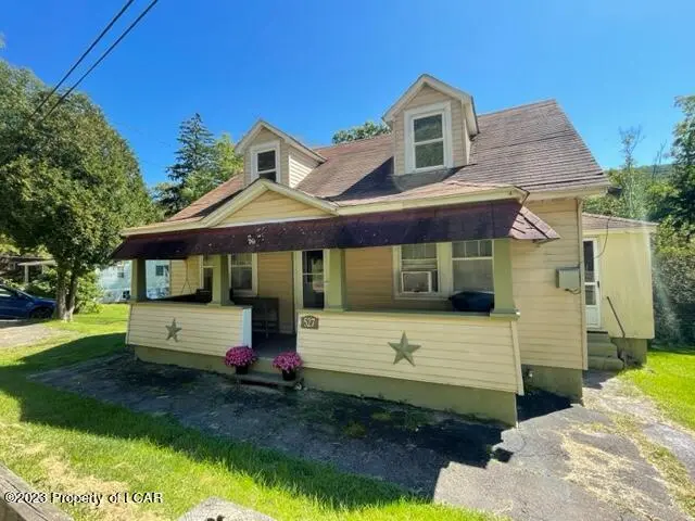 527 Hazle Street, Weston in Weston