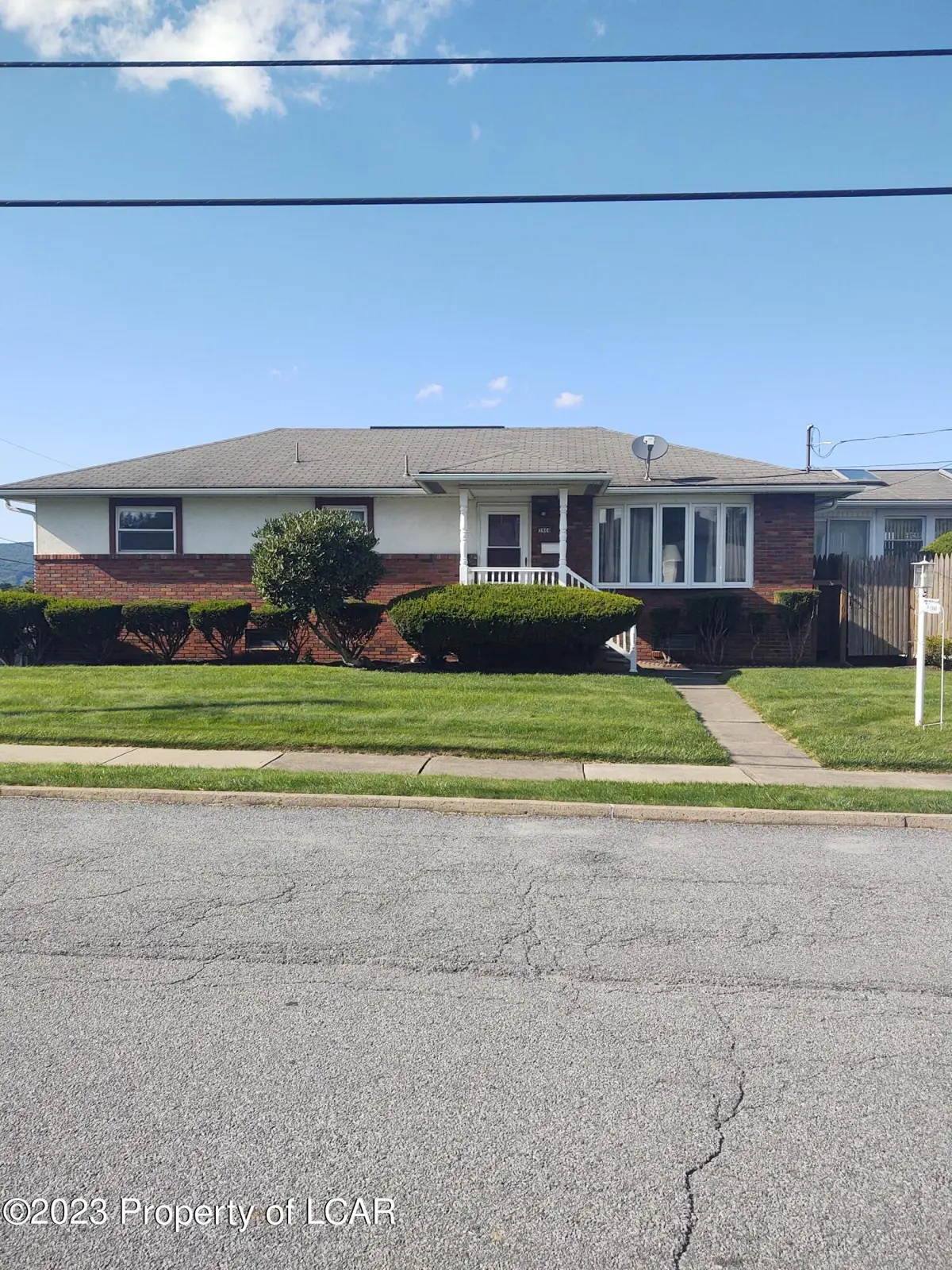 3908 Lawrence Avenue, Moosic in Moosic