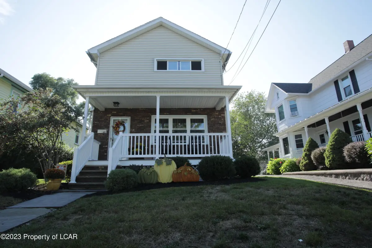 619 Montgomery Avenue, West Pittston in West Pittston