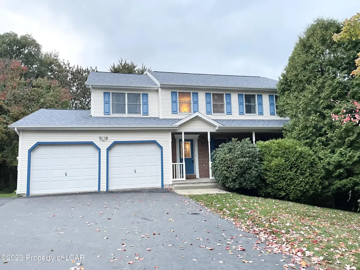 535 Stone Hedge Place, Mountain Top in Mountain Top