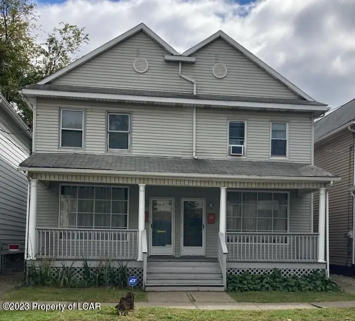 104-106 Carey Avenue, Wilkes-Barre in Wilkes-Barre