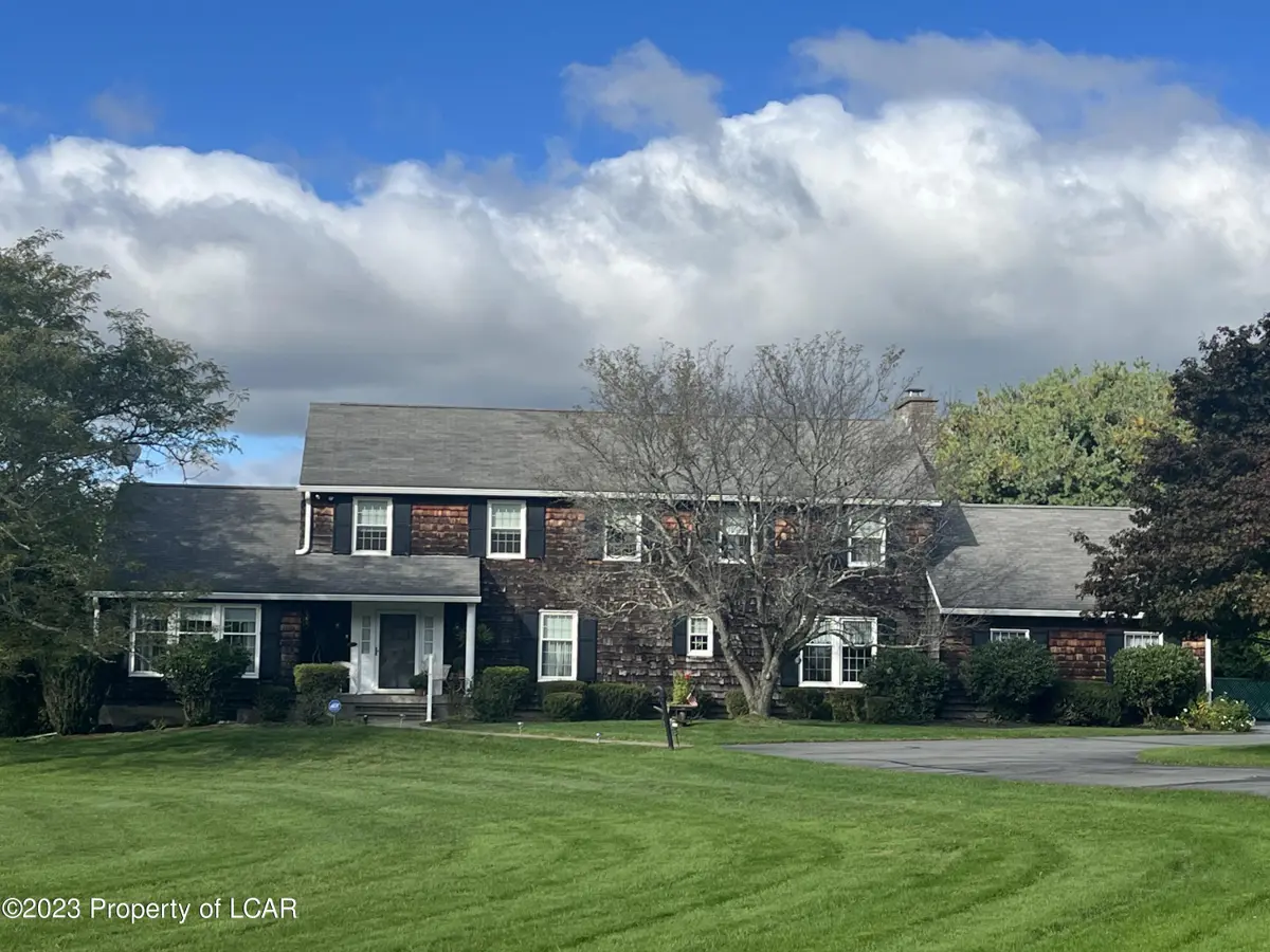 48 Crescent Ledge Drive, Dallas in Dallas