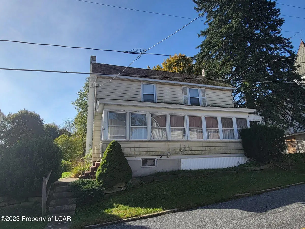 4 E Main Street, Junedale in Junedale