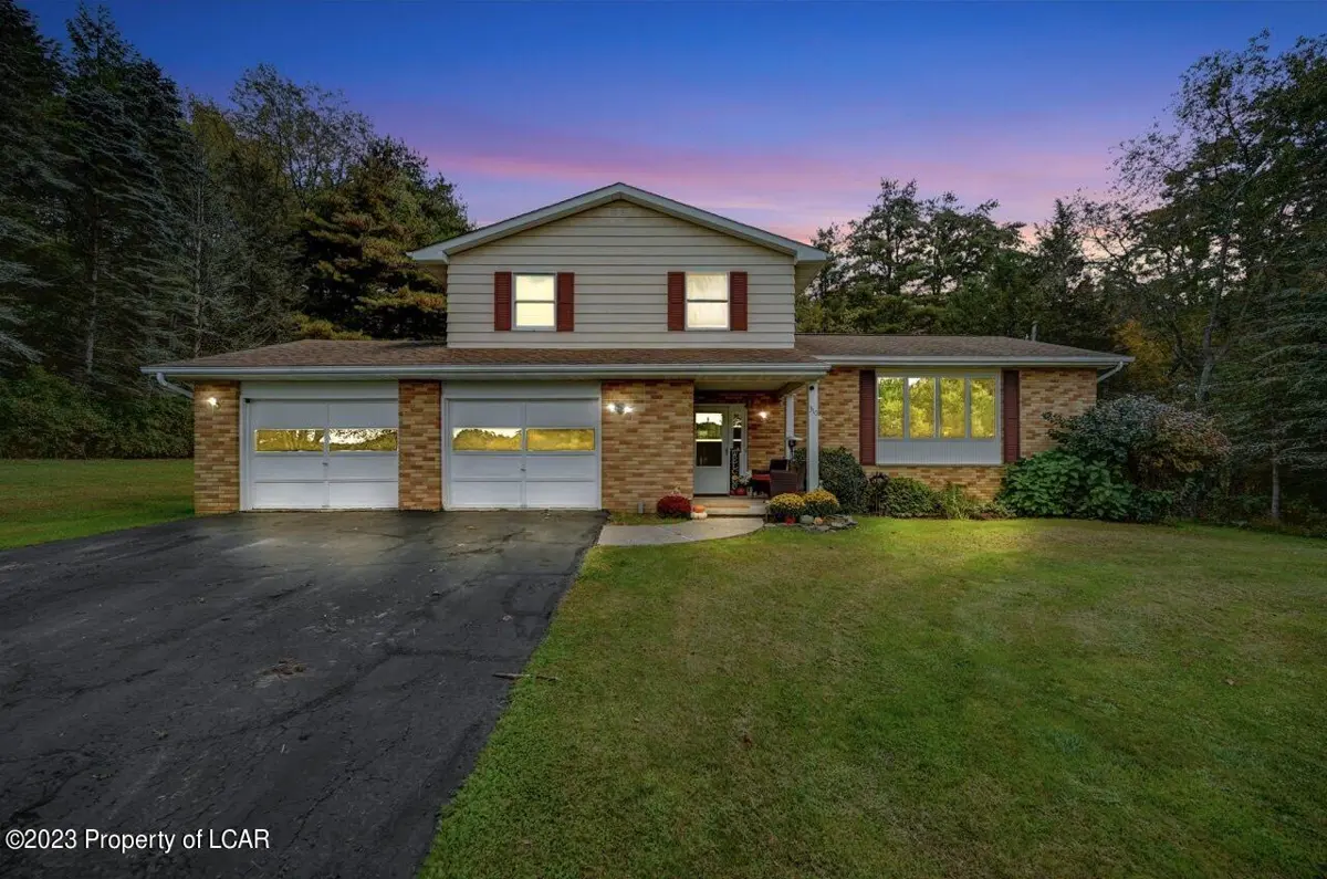 310 Apache Drive, Shickshinny in Shickshinny
