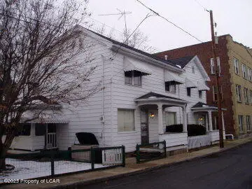 11 Collins Street, Wilkes-Barre in Wilkes-Barre