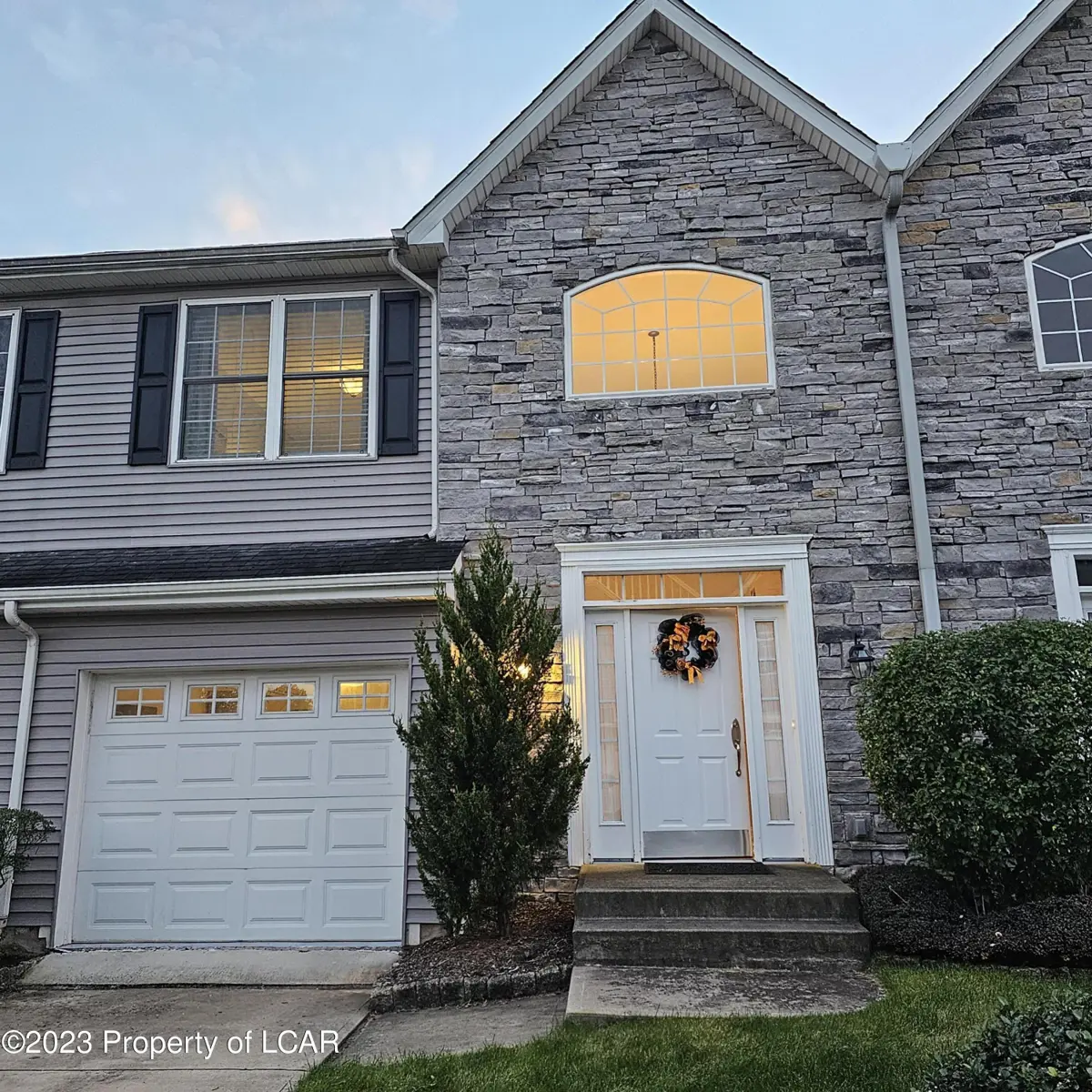 8 Marina Drive, Harveys Lake in Harveys Lake