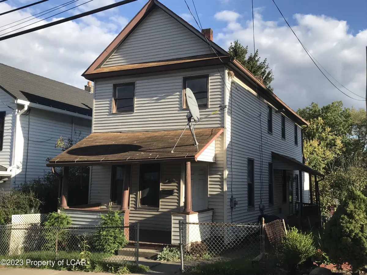 82 Hillside Avenue, Edwardsville in Edwardsville