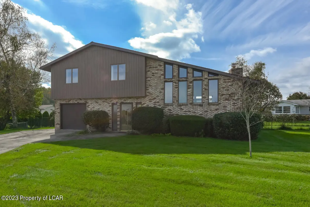 311 Cardinal Drive, Larksville in Larksville