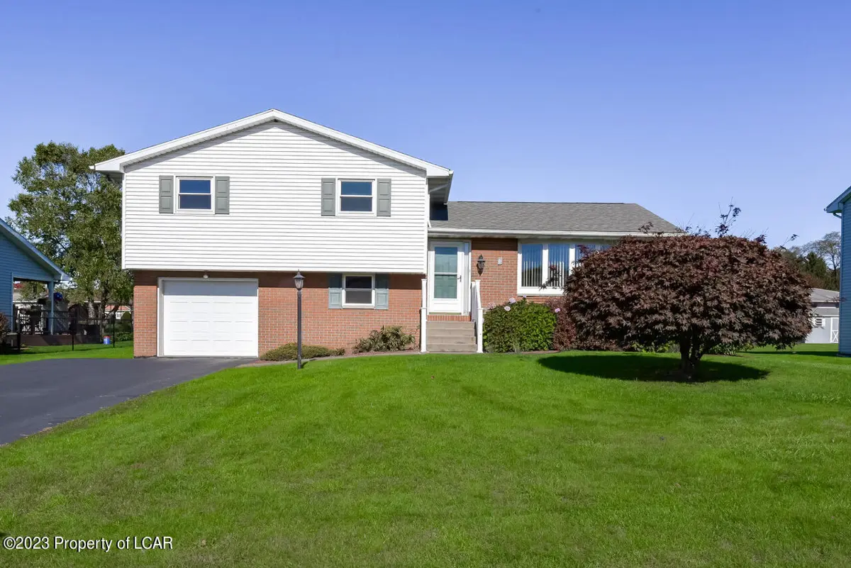11 Skyview Drive, Plains in Plains