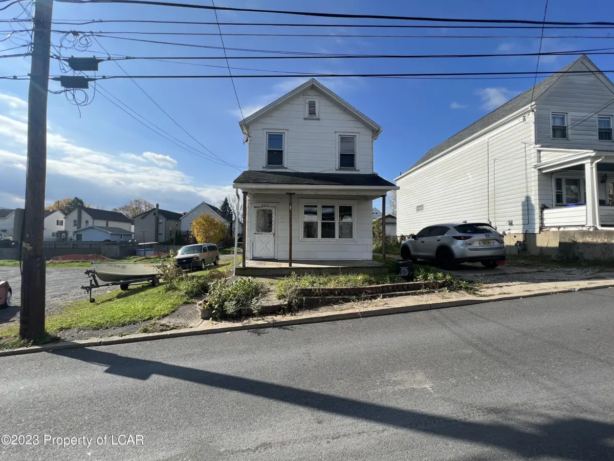 207 Bradford Street, Wilkes-Barre in Wilkes-Barre